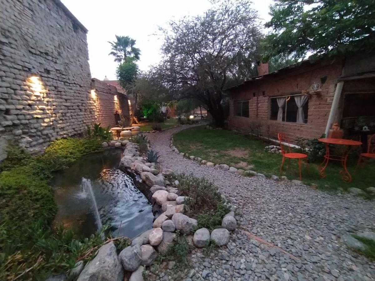 Casa Arbol Domos Vandrarhem Cafayate Exteriör bild